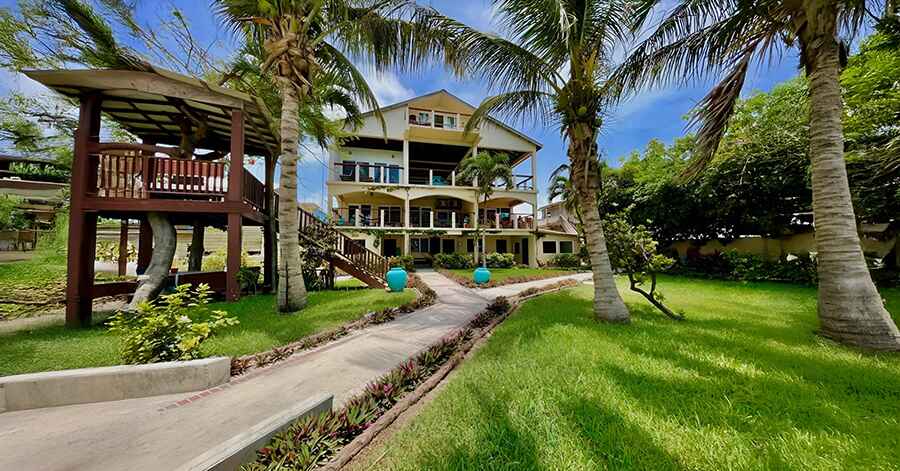 What You Can Expect from Belize Accommodation for $100 Per Night