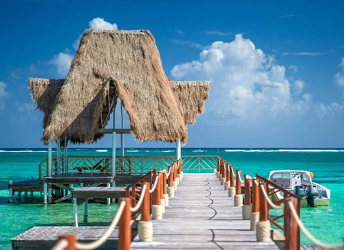 Ambergris Caye – Island Elegance & Ocean Breezes