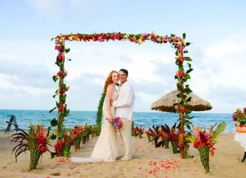 Beachfront Weddings: Classic Romance by the Sea