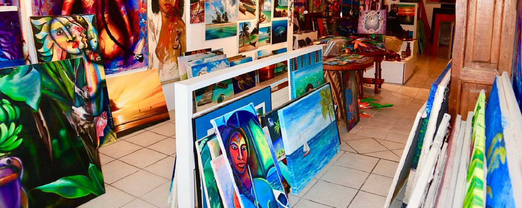 Why September Is Ideal for Indoor Art Exploration