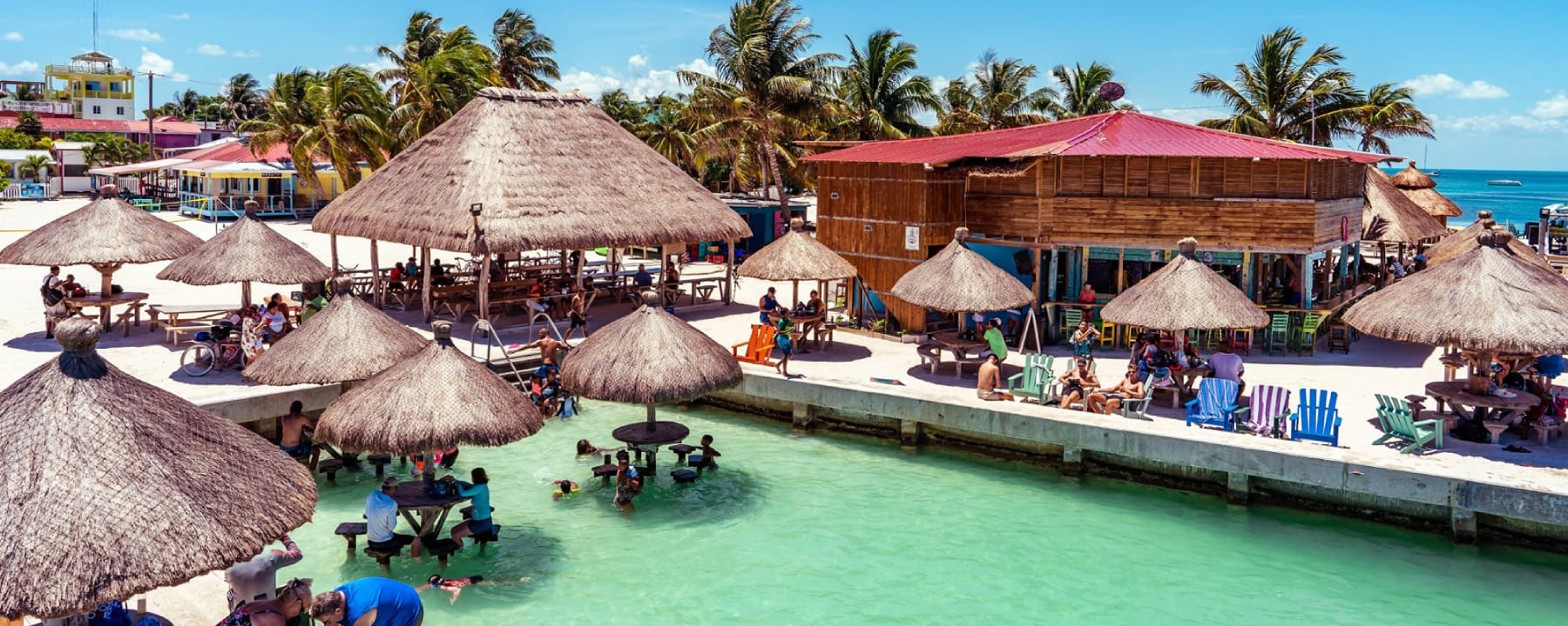 The Split, Caye Caulker – Relaxed Island Vibes & Vibrant Colors