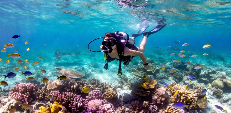 Where to Learn to SCUBA in Belize This Spring: A Beginner’s Guide