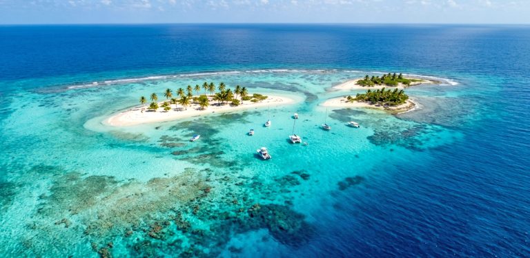 Gladden Spit and Silk Caye Marine Reserve: Belize’s Ultimate Marine Adventure